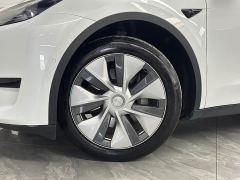 Tesla Model Y Rear-Wheel Drive - ფოტო 15