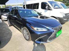 Lexus ES 300h Excellence Edition - ფოტო 3