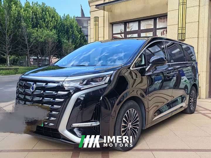 Denza D9 DM-i 980 Four-Wheel Drive Premium - автомобиль из Китая