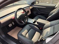 Tesla Model 3 Performance All-Wheel Drive - ფოტო 3