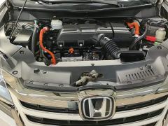 Honda Elysion 2.0L Hybrid Luxury - фото 10