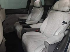 Denza D9 DM-i 1040 Premium - ფოტო 16
