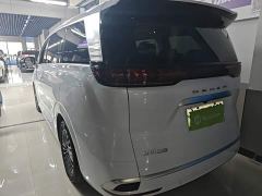 Denza D9 DM-i 1040 Premium - ფოტო 4
