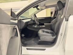 Tesla Model Y Long Range All-Wheel Drive - ფოტო 8