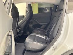 Tesla Model Y Long Range All-Wheel Drive - ფოტო 9