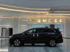 Volkswagen Viloran 330TSI Luxury - фото 4