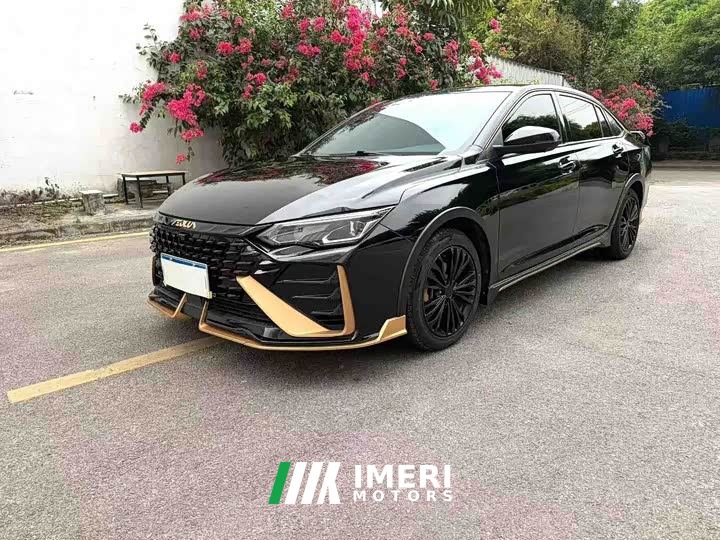 Aeolus Yixuan MAX 1.5T Midnight Sharp Edition - автомобиль из Китая