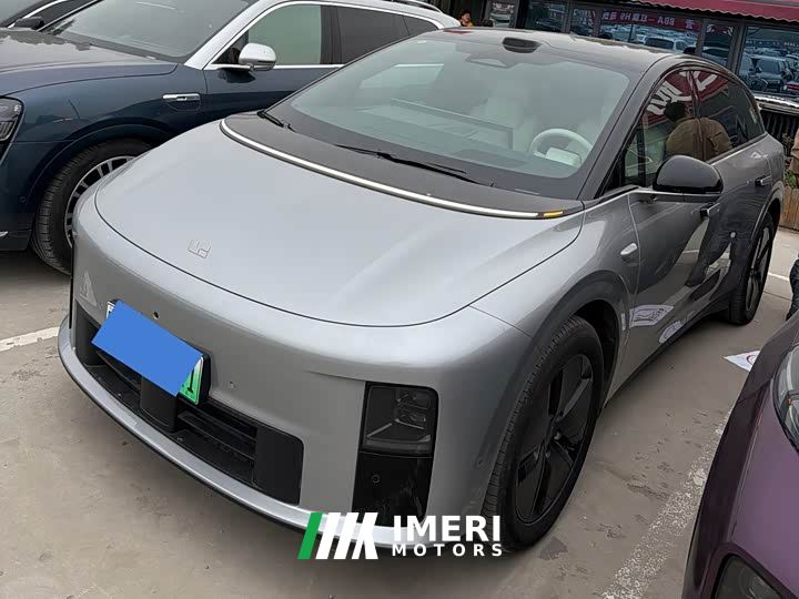 Li Auto i6 Two-wheel drive standard version - ავტომობილი ჩინეთიდან