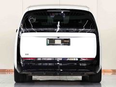 Li Auto Li Xiang MEGA Ultra - photo 3