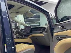 Denza D9 DM-i 970 AWD Flagship - фото 10
