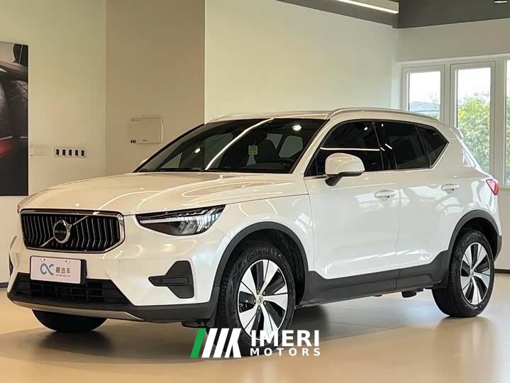 Volvo XC40 B3 Smart Luxury Edition - ავტომობილი ჩინეთიდან