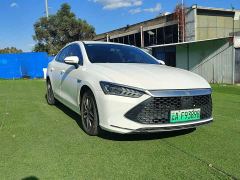 BYD Qin Plus DM-i 55KM Flagship - фото 3