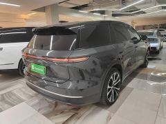 NIO ES8 100kWh Executive - ფოტო 6