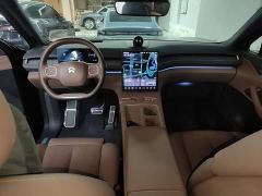 NIO ES8 100kWh Executive - ფოტო 9