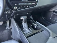 Lexus ES 200 Excellence Edition - ფოტო 11