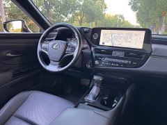 Lexus ES 200 Excellence Edition - ფოტო 12