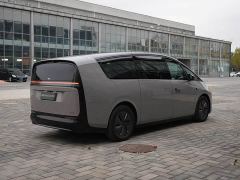 Li Auto Li Xiang MEGA Ultra - ფოტო 5