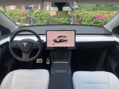 Tesla Model Y Long Range All-Wheel Drive - photo 13