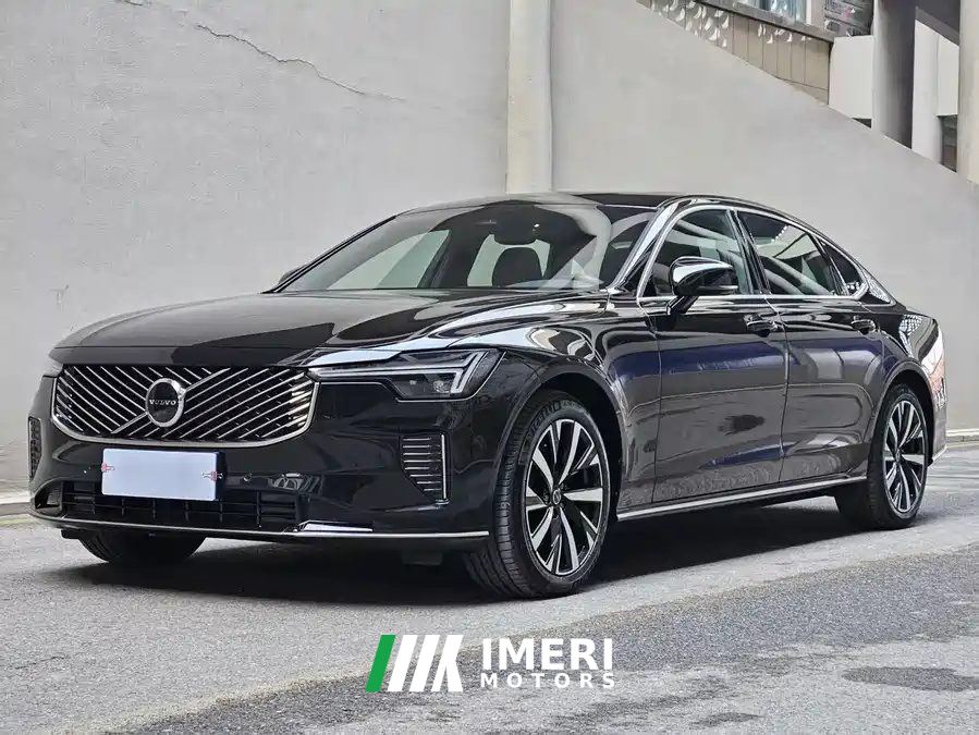 Volvo S90 B5 Intelligent Luxury Edition - автомобиль из Китая