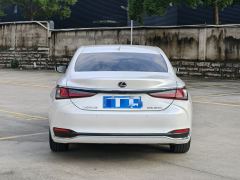 Lexus ES 200 Luxury - ფოტო 5