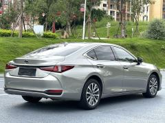 Lexus ES 200 Excellence Edition - photo 5