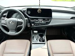 Lexus ES 200 Excellence Edition - photo 9