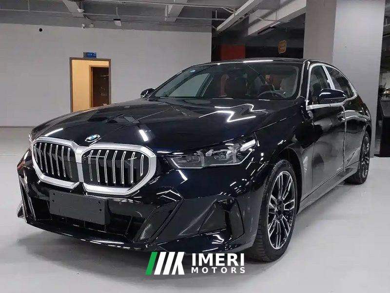 BMW 5 Series 530Li Premier Luxury Package - автомобиль из Китая