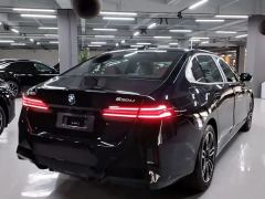 BMW 5 Series 530Li Premier Luxury Package - фото 9