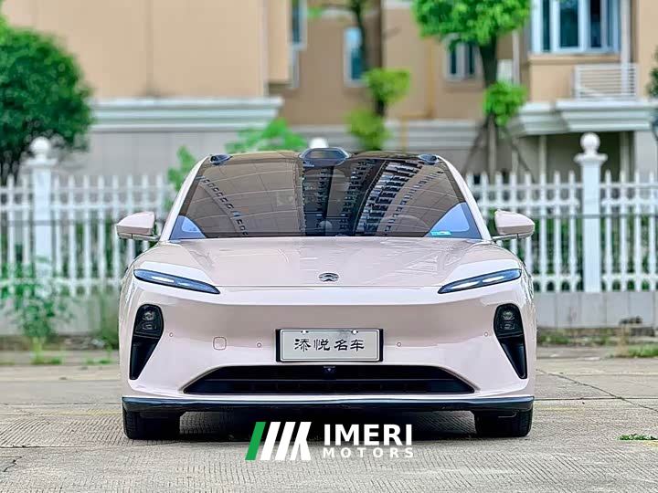 NIO ET5 75kWh - car from China