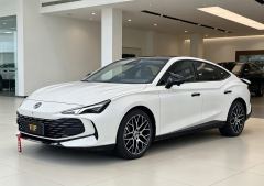 MG7 1.5T 300 Double Clutch Elegant Edition - ფოტო 1