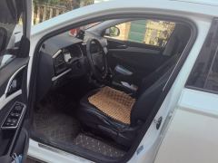 Jetta VS5 280TSI Manual Enterprising Edition - photo 14