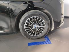 Denza D9 DM-i 970 4WD Flagship Edition - ფოტო 5