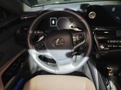 Lexus ES 200 Excellence Edition - ფოტო 18