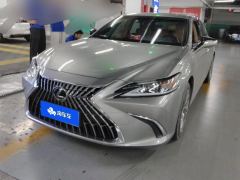 Lexus ES 200 Excellence Edition - photo 1