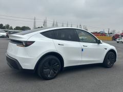 Tesla Model Y L 751km Long Range AWD - photo 14