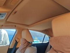 Lexus ES 300h Premium Edition - фото 15