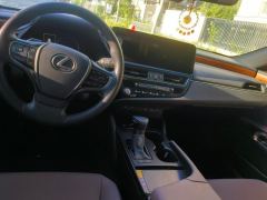 Lexus ES 200 Premium Edition - фото 16