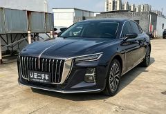 Hongqi H5 2.0T Automatic Smart Connected Flag Leader Edition - фото 1