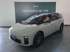Li Auto i8 Standard Edition - фото 1