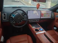Li Auto L7 Pro - ფოტო 16