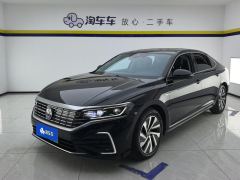 Volkswagen Passat - photo 1