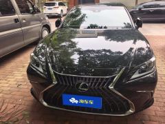 Lexus ES 300h Excellence Edition - фото 3