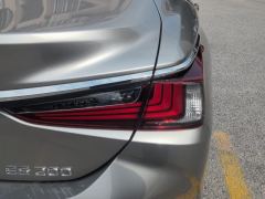 Lexus ES 200 Luxury - photo 5