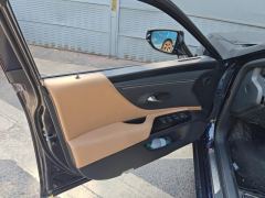 Lexus ES 200 Excellence Edition - photo 12