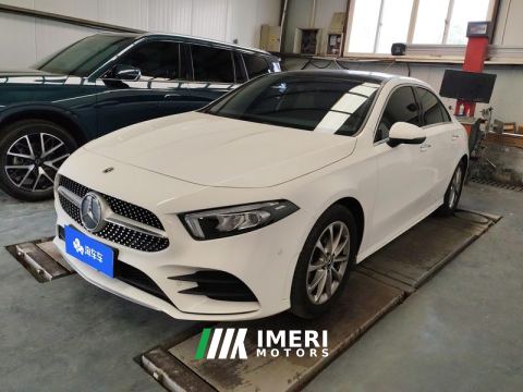 2022 Mercedes-Benz A Class A-Class Facelift A 200 L Sport Sedan Fashion Edition - автомобиль из Китая