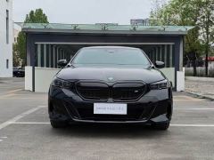 BMW 5 Series 525Li Luxury Package - ფოტო 2
