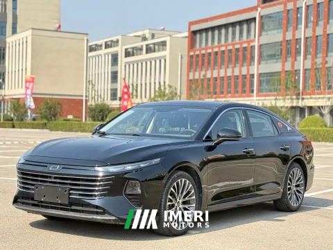2024 Bestune B70 2.0T Version - car from China