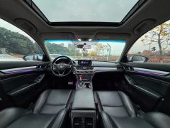 Honda Civic 240TURBO CVT C Edition - фото 4