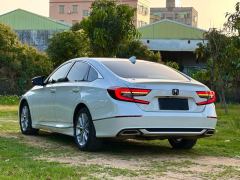 Honda Civic 240TURBO CVT C Edition - фото 9