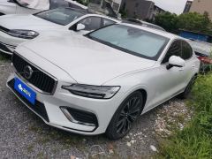 Volvo S60 B4 Smart Luxury Edition - ფოტო 1